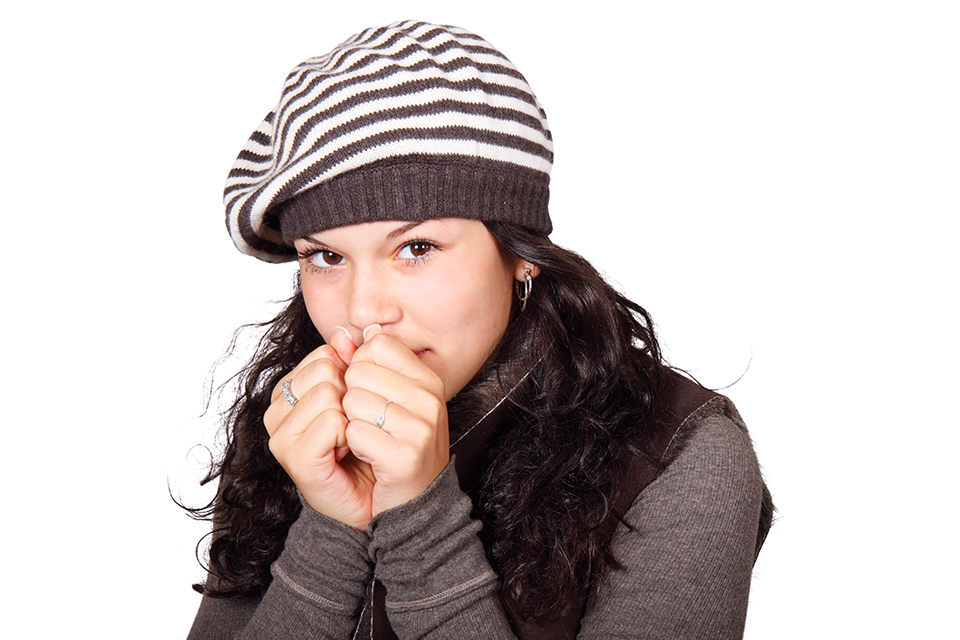 teenage-girl-wearing-hat