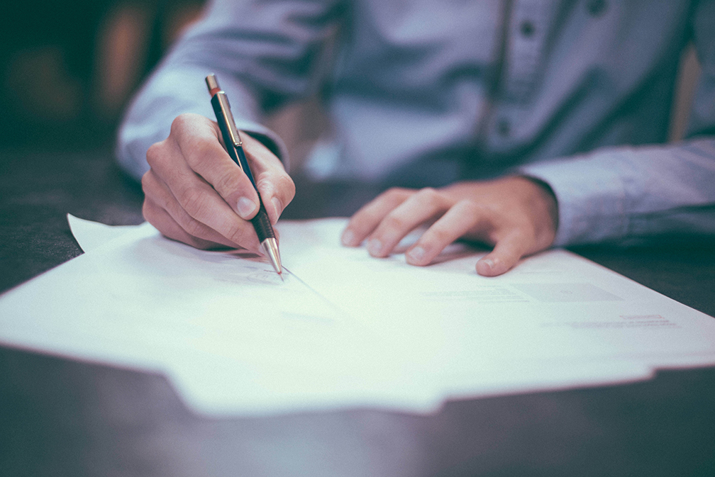 Signing court decree